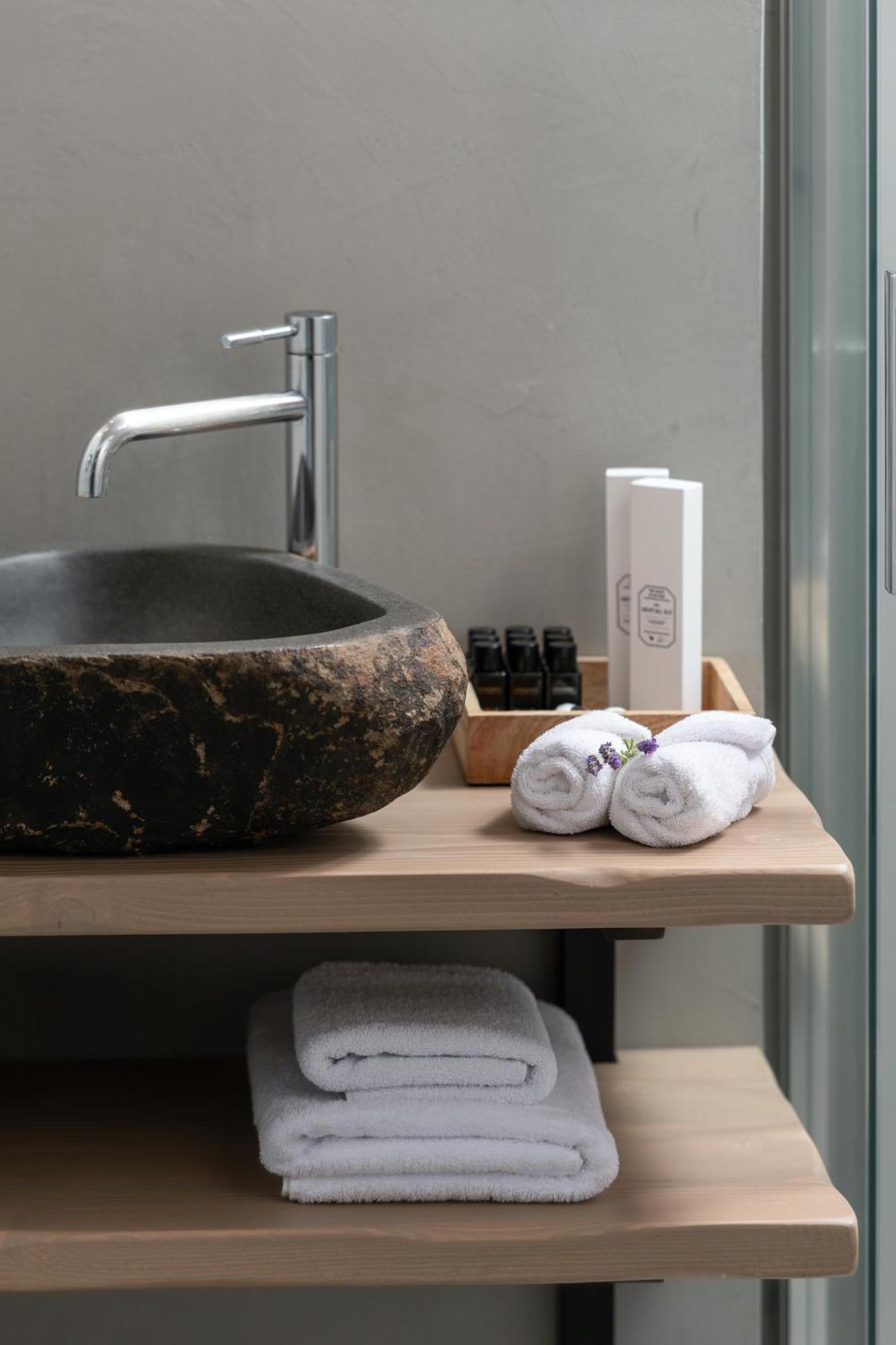 Evora Luxury Suites Mega Chorio Extérieur photo